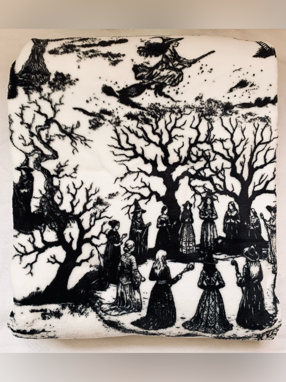 Halloween Collection Halloween Witching Hour Throw Blanket